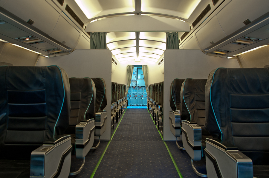 Tek Koridorlu Ekonomi + BusinessUçak Dekoru